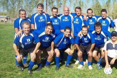 MDZol | El equipo de Biomed con varias caras conocidas.