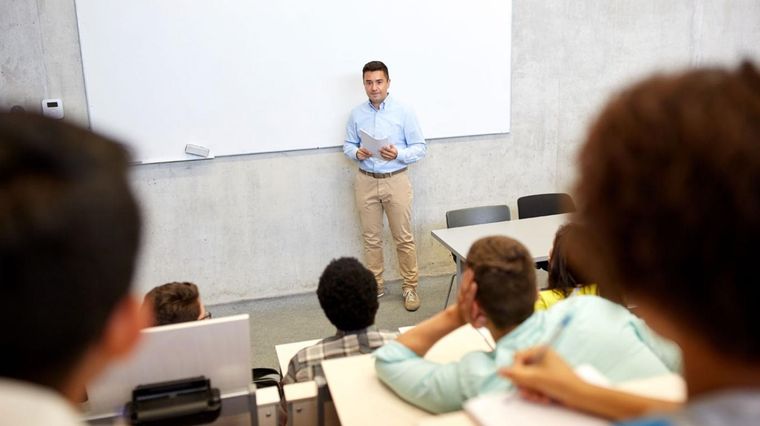 La labor del profesor es reconocida este 17 de septiembre. ¿Por qué? Foto: Archivo MDZ