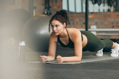 MDZol | Los mejores ejercicios para trabajar el abdomen (Shutterstock). Foto: Ejercicio