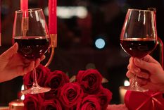 Un famoso periodista fue visto cenando con una mujer tras haber confirmado su separación a fines de febrero de este año. Foto: Shutterstock Un famoso periodista fue visto cenando con una mujer tras haber confirmado su separación a fines de febrero de este año. Foto: Shutterstock