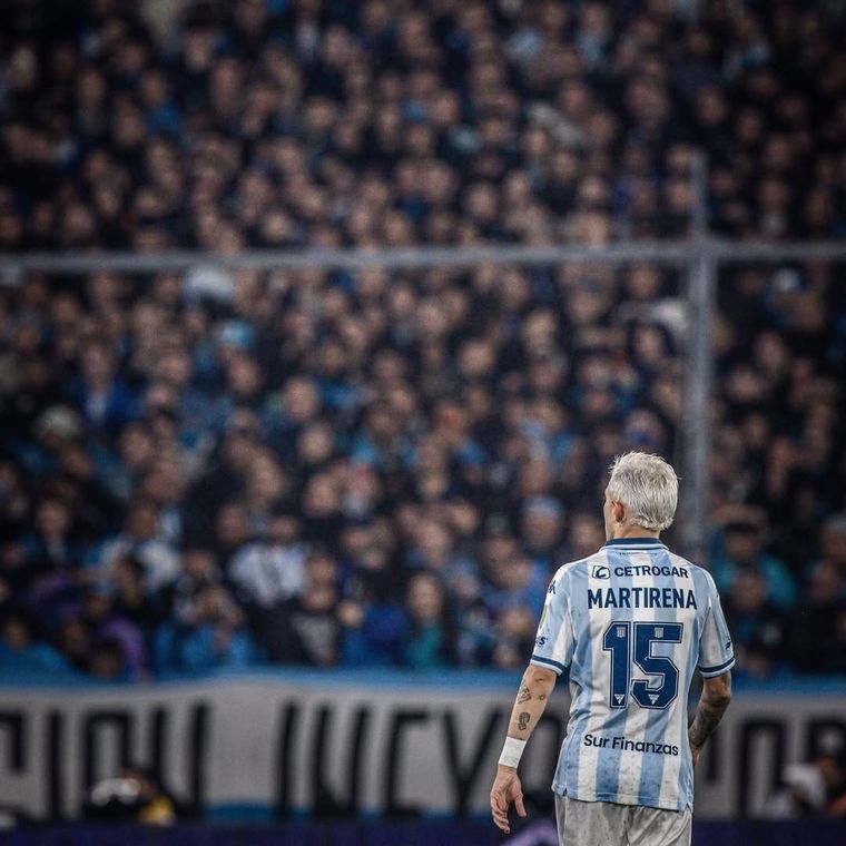 Martirena se enojó luego de que Racing rechazara una oferta de Gremio para ficharlo. Martirena se enojó luego de que Racing rechazara una oferta de Gremio para ficharlo.