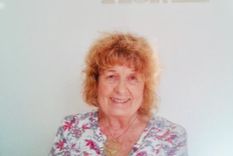 María del Carmen Capdepone fue docente durante más de cuarenta años. Con su sonrisa como bandera ha sabido sembrar amor por todos lados. Foto: Gentileza