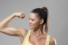 Combina estos ejercicios con una dieta full de proteínas. Foto: Archivo