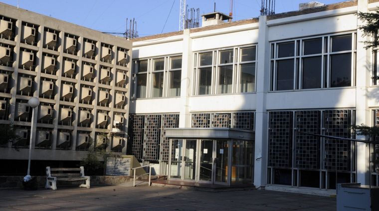 El Palacio Policial es un emblema del brutalismo en Mendoza. El Palacio Policial es un emblema del brutalismo en Mendoza.
