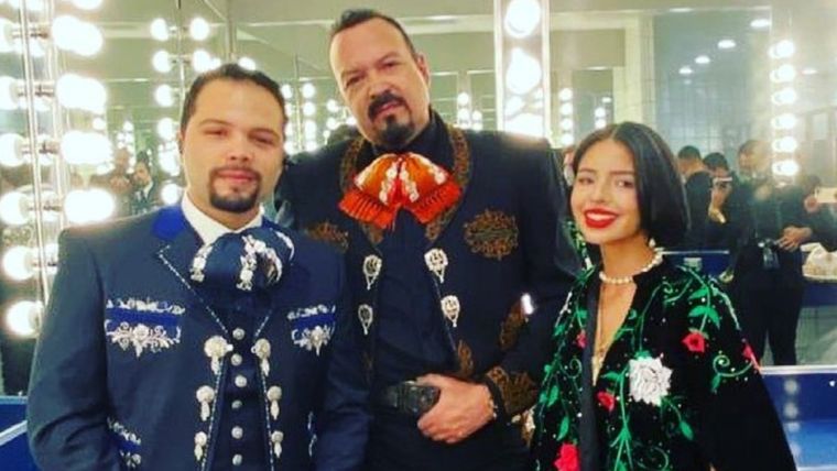 Pepe Aguilar, Ángela Aguilar, Leonardo Aguilar Fuente: Instagram Pepe Aguilar
