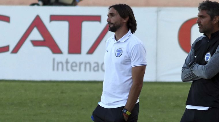 Diego Martínez aún no ha ganado ningún partido al frente del Expreso. Foto: Télam