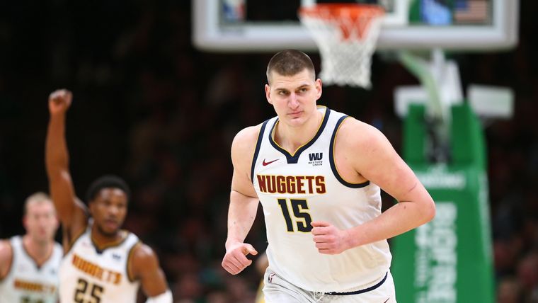 Nikola Jokic siempre ha sido criticado por su contextura física. NBA Foto: NBA