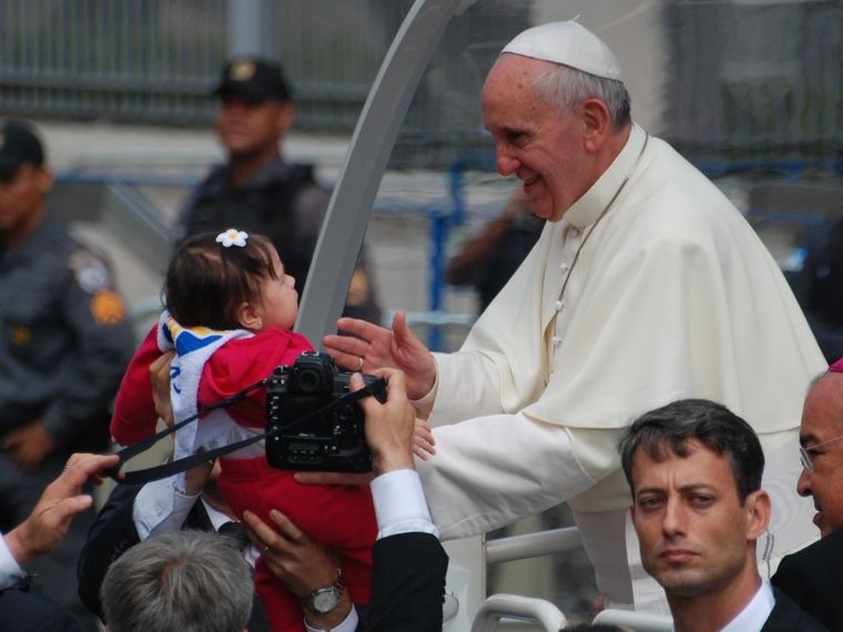 Papa Francisco y los niños.Foto: Enrique Cangas