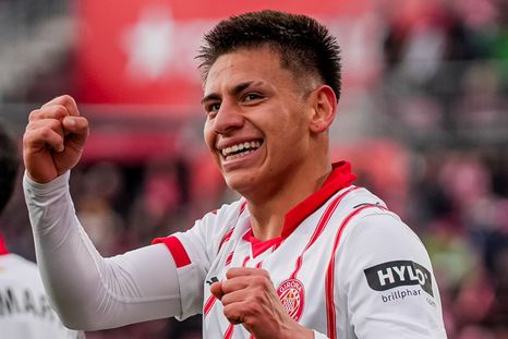 El Diablito Echeverri fue clave para el triunfo del Girona. El Diablito Echeverri fue clave para el triunfo del Girona.