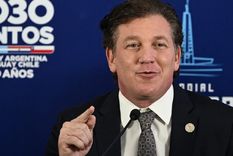 Alejandro Domínguez anunció el cambio de sede de la Sudamericana. Foto: Télam Alejandro Domínguez anunció el cambio de sede de la Sudamericana. Foto: Télam