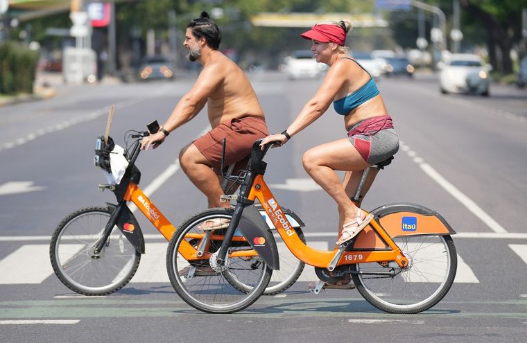 Para este sábado, el SMN anticipa una temperatura mínima de 18° y una máxima de 27° Foto: NA