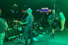 Gauchito Club cerró el Luján Suena 2026 ante una multitud que no paró de saltar. / Foto: Marcos García