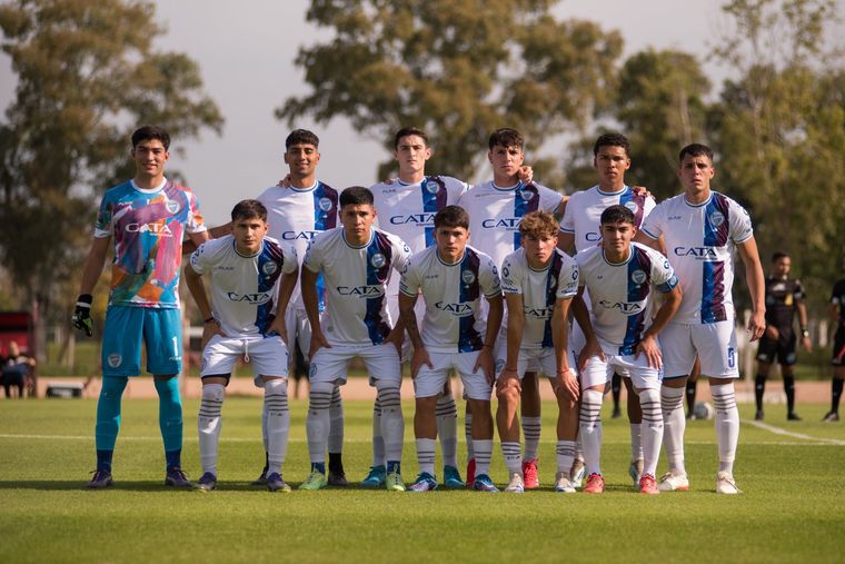 La Reserva que dirige Ernesto Pedernera cuenta con varios proyectos importantes. Foto: Prensa Godoy Cruz Antonio Tomba.