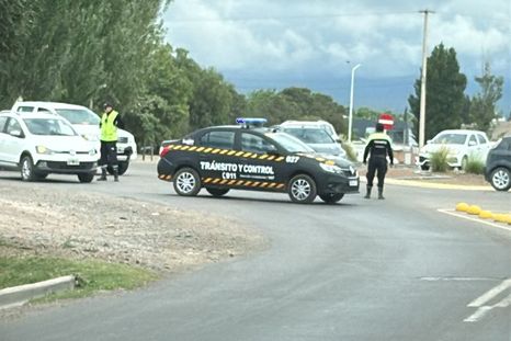 persecucion policial culmina con un fuerte choque en lujan de cuyo persecucion policial culmina con un fuerte choque en lujan de cuyo