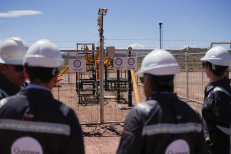 La UTE de Quintana Energy y TSB sigue avanzando en los compromisos e inversiones que tiene en Vaca Muerta Mendoza. La UTE de Quintana Energy y TSB sigue avanzando en los compromisos e inversiones que tiene en Vaca Muerta Mendoza.