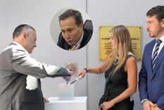 El presidente de la AMIA y Sandra Arroyo Salgado en el homenaje a Alberto Nisman. El presidente de la AMIA y Sandra Arroyo Salgado en el homenaje a Alberto Nisman.