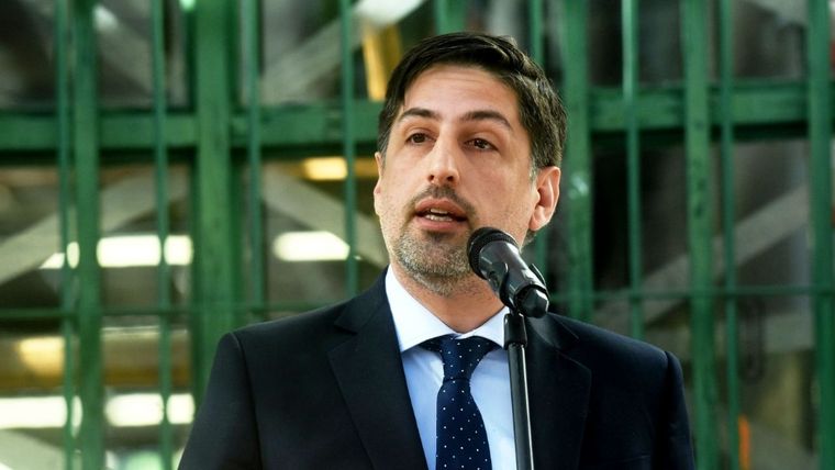 Trotta confía en que las aulas burbujas posibilitarán la vuelta de las clases presenciales