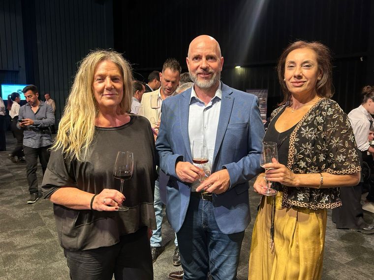 Ale Navarría, Sergio Miranda y Laura Olmedo. Ale Navarría, Sergio Miranda y Laura Olmedo.