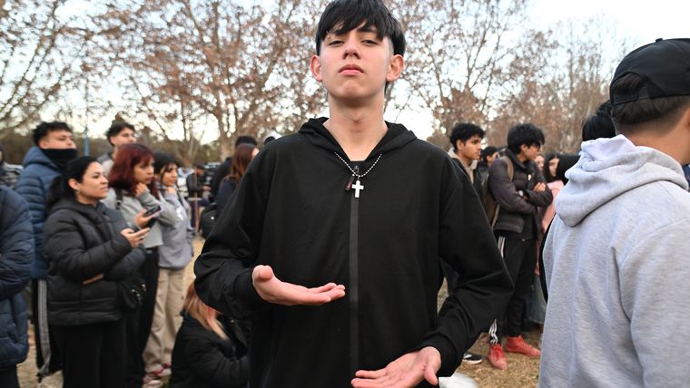 Demian (13) fue a participar. Demian (13) fue a participar.