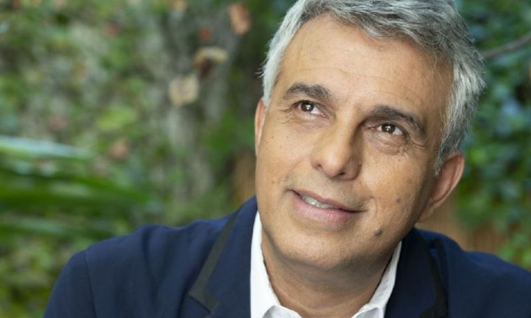 Mario Massaccesi mostró cómo es el interior de su casa El periodista eligió una decoración que retrata mucho historia de vida
