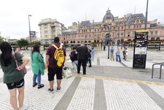 En Buenos Aires solo se registró una disminución del 5% en el transporte.
