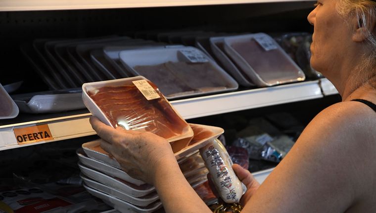 Retiran productos cárnicos en Estados Unidos. Foto: Santiago Tagua/MDZ
