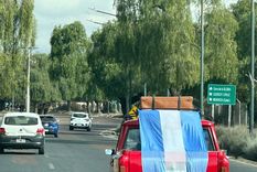 Orgulloso, con la celeste y blanca a cuesta.