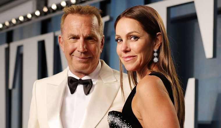 Kevin Costner y su ex, Christine Baumgartner, viven un divorcio conflictivo.