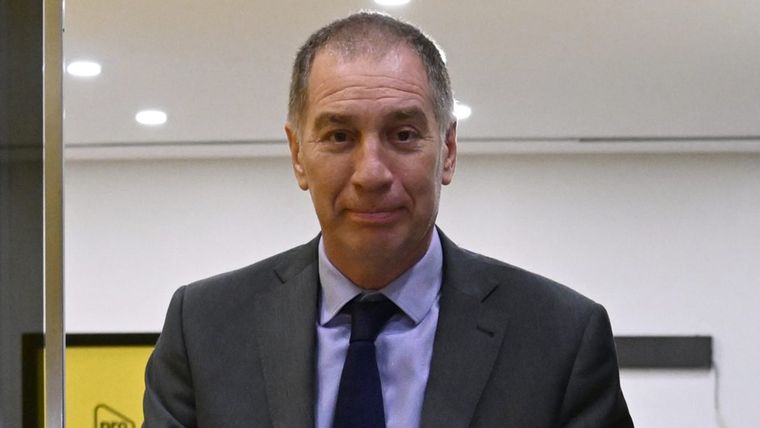 Diego Santilli da sus primeros pasos como ministro del Interior.