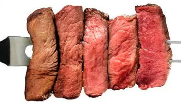 Es importante que sepas que es necesaria la cocción de las carnes a 90°C en el centro, para evitar intoxicaciones alimentarias Foto: SF