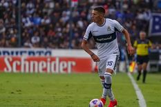 Alan Sosa, futbolista de Gimnasia, fue detenido por violencia de género. Foto: NA