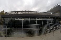 un joven fue apunalado en una rina con tres personas en guaymallen