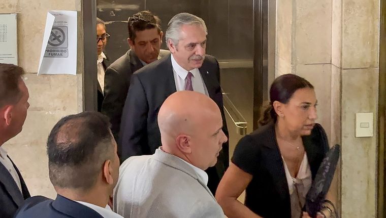Alberto Fernández causa fabiola yañez El expresidente Alberto Fernández se presentó a declarar en los tribunales de Comodoro Py en el marco de la causa por violencia de género contra Fabiola Yañez. Foto: EFE