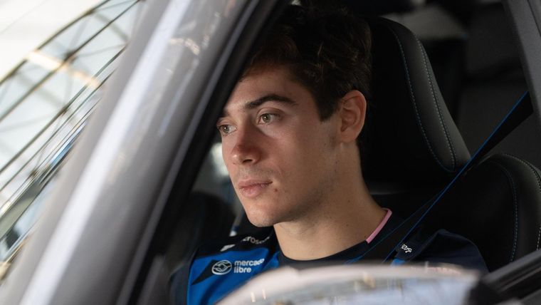 Visita de lujo: Franco Colapinto revolucionó las oficinas de Renault en Palermo