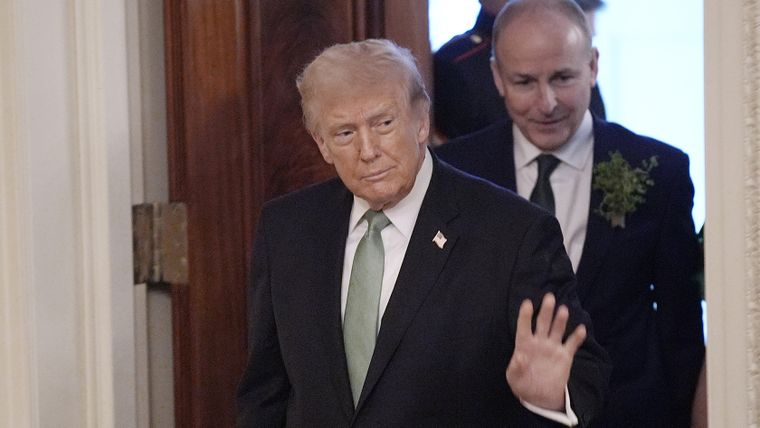 El anuncio de Donad Trump fue una señal positiva frente a los mercados energéticos y financieros, que reaccionaron con fuerte baja en el precio del petróleo y suba de las acciones.