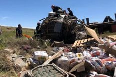 un brutal choque entre un auto y un camion dejo un lamentable saldo de tres muertos en tandil un brutal choque entre un auto y un camion dejo un lamentable saldo de tres muertos en tandil
