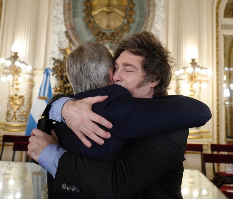 FMI: el presidente Javier Milei y el ministro de Economía, Luis Caputo.&nbsp;Foto: Presidencia