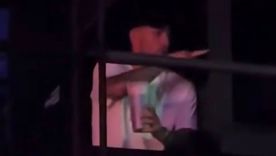 Paredes festejó el Súper triunfo de Boca en el Tropitango y chicaneó a un hincha de River. Paredes festejó el Súper triunfo de Boca en el Tropitango y chicaneó a un hincha de River.