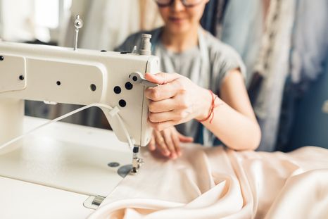 Pagó $650.000 por un vestido de 15, no le gustó y la Justicia ordenó una millonaria indemnización. Foto: Shutterstock Pagó $650.000 por un vestido de 15, no le gustó y la Justicia ordenó una millonaria indemnización. Foto: Shutterstock
