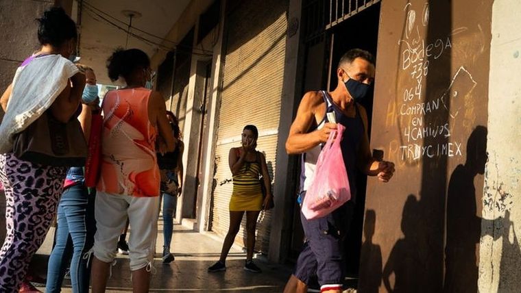 Cuba ha anunciado que permitirá la participación de inversionistas extranjeros en el comercio mayorista y minorista por primera vez en 60 años. Foto: GETTY IMAGES