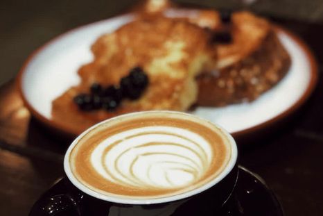 Godoy Cruz lanza una nueva propuesta “Cafeteando con sintonías”. Godoy Cruz lanza una nueva propuesta “Cafeteando con sintonías”.