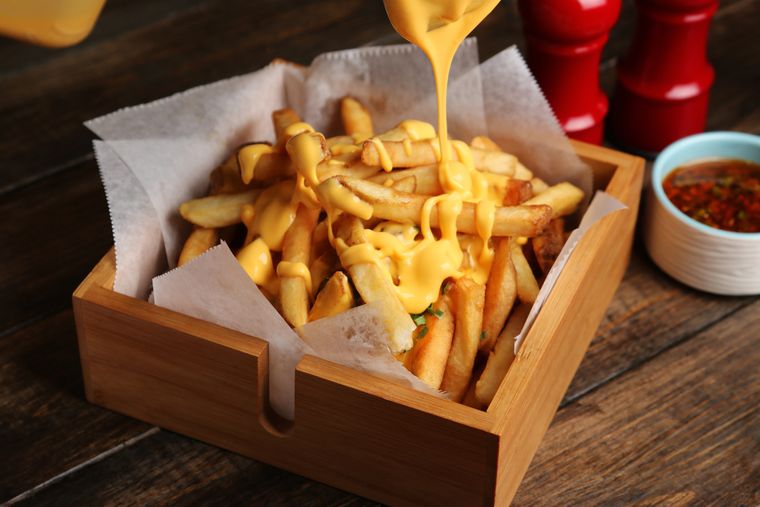 Esta receta con lacombinación de papas con cheddar nació en Estados Unidos, como snack de bar o comida rápida. Esta receta con lacombinación de papas con cheddar nació en Estados Unidos, como snack de bar o comida rápida.