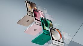 El nuevo Motorola Razr 2026 redefine el concepto de elegancia con sus texturas de mármol y tela.