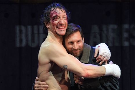 Lionel Messi junto a Nicolás Vázquez. Foto: RS Fotos. Lionel Messi junto a Nicolás Vázquez. Foto: RS Fotos.