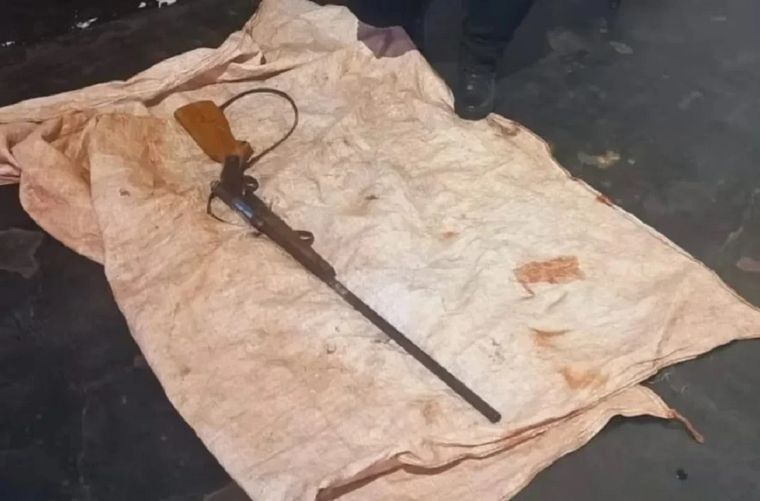 La escopeta con la que el hombre baleó a su nieto Foto: NA