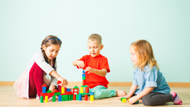 Detrás de cada juguete que despierta la curiosidad hay una oportunidad para aprender. Detrás de cada juguete que despierta la curiosidad hay una oportunidad para aprender.