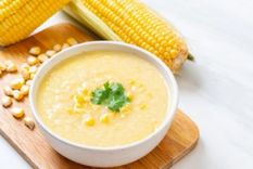 Deleita a tus seres queridos con esta reconfortante sopa de choclos Foto: Shutterstock