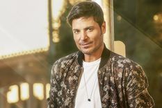 el atrevido pedido de una fan a chayanne