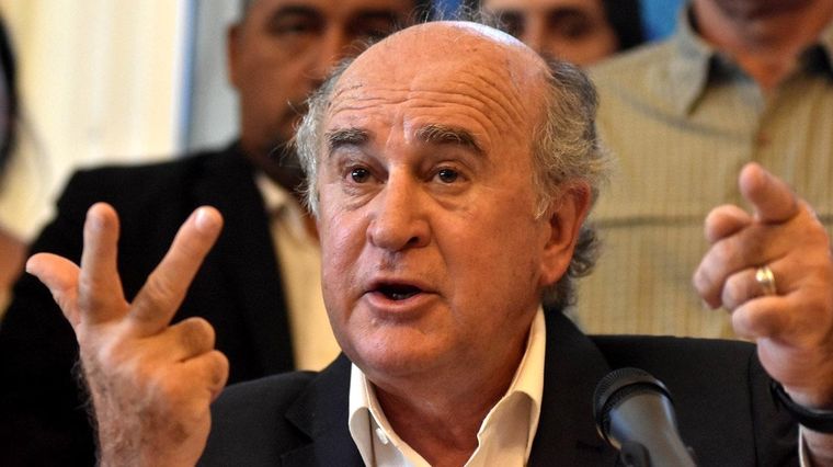 Parrilli acusó a la Corte de extorsionar al Gobierno.