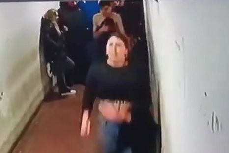 Las imágenes de las cámaras de seguridad del Hospital Paroissien se convirtieron en una de las pruebas más relevantes en la investigación por el asesinato del comisario Diego Ponce, en La Matanza. Las imágenes de las cámaras de seguridad del Hospital Paroissien se convirtieron en una de las pruebas más relevantes en la investigación por el asesinato del comisario Diego Ponce, en La Matanza.